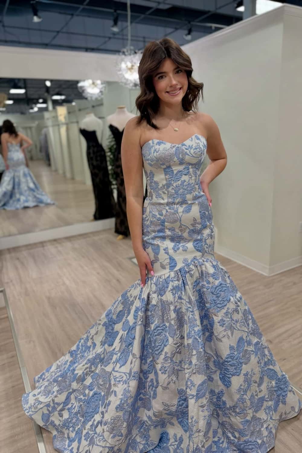 Blue Floral Jacquard Mermaid Long Prom Dress - Image 2