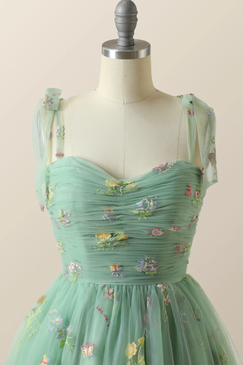 Green A-line Floral Embroidered Short Party Dress - Image 3