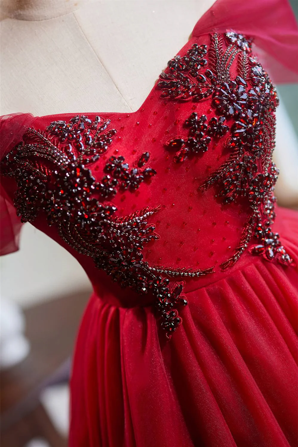Off the Shoulder Red Beaded Short Tulle Dress - Image 6