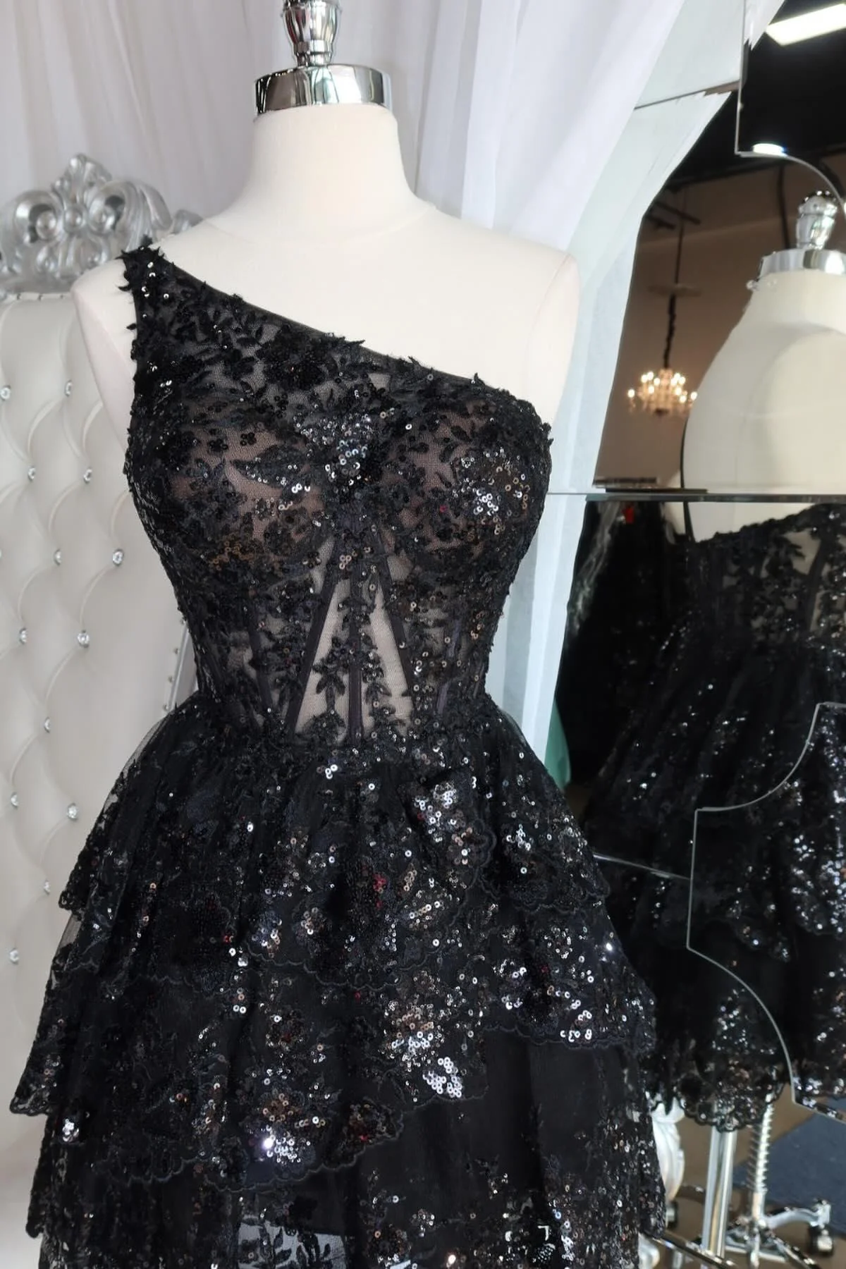 One Shoulder Black Appliques Ruffles Short Party Dress - Image 3