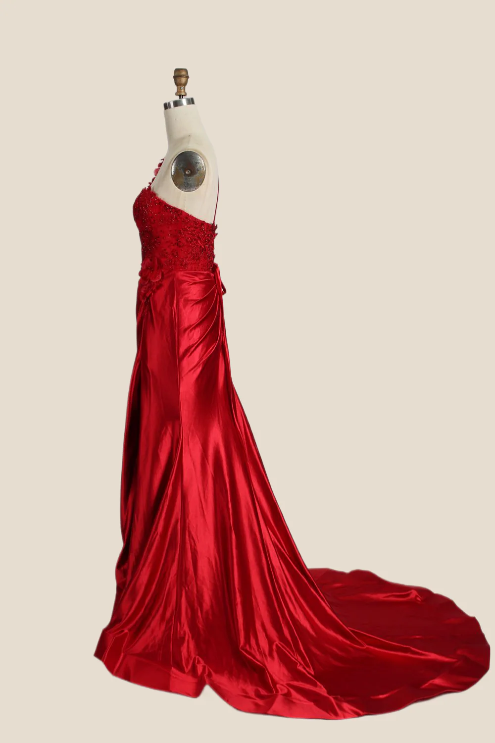 One Shoulder Red Appliques Ruched Mermaid Formal Dress - Image 3