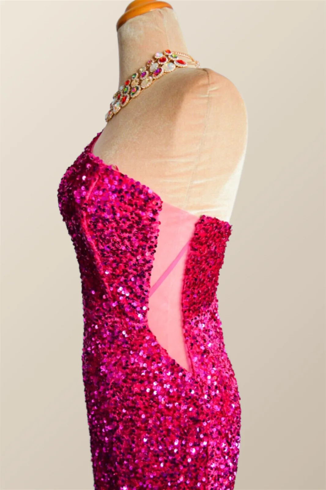 One Shoulder Fuchsia Sequin Mermaid Long Party Dress - Image 5