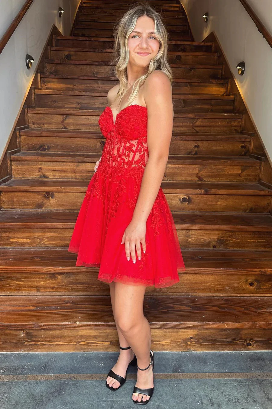 Black Lace Appliques A-line Short Prom Dress - Image 2
