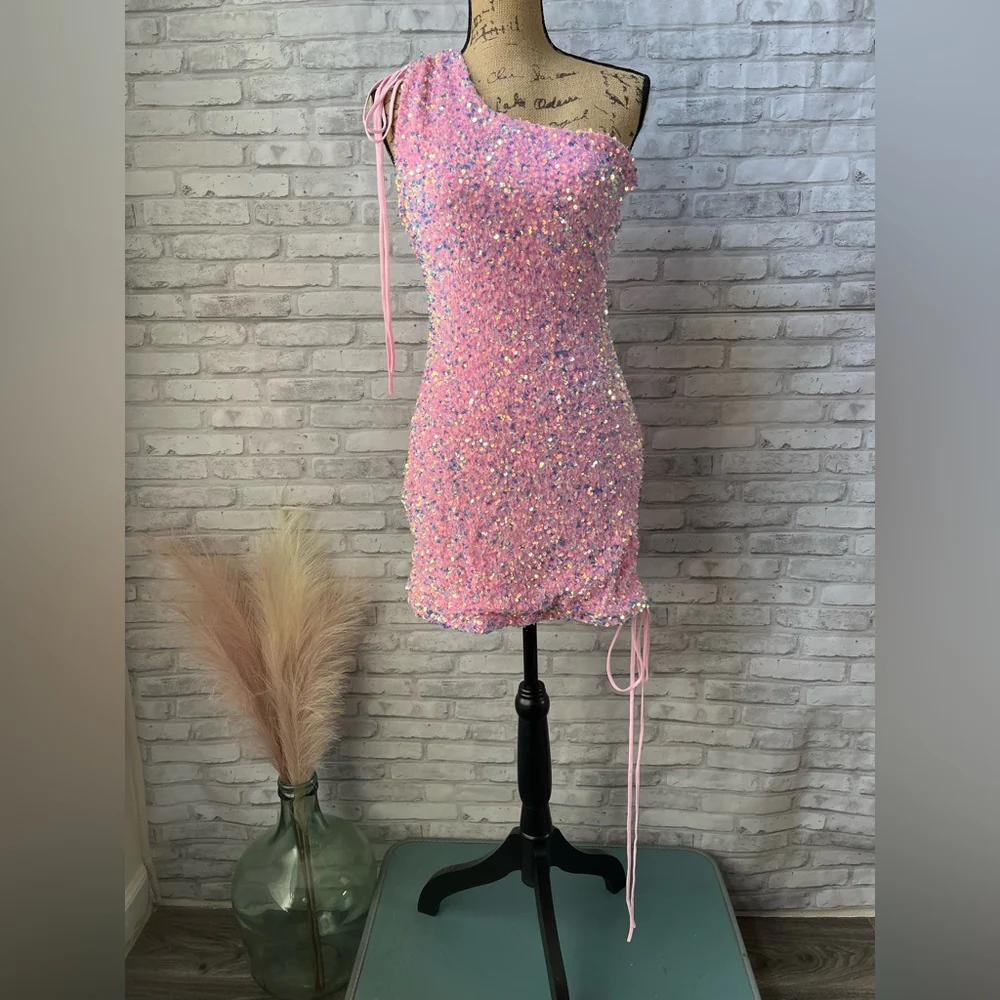 Ruched One Shoulder and Hem Pink Sequin Mini Dress - Image 5