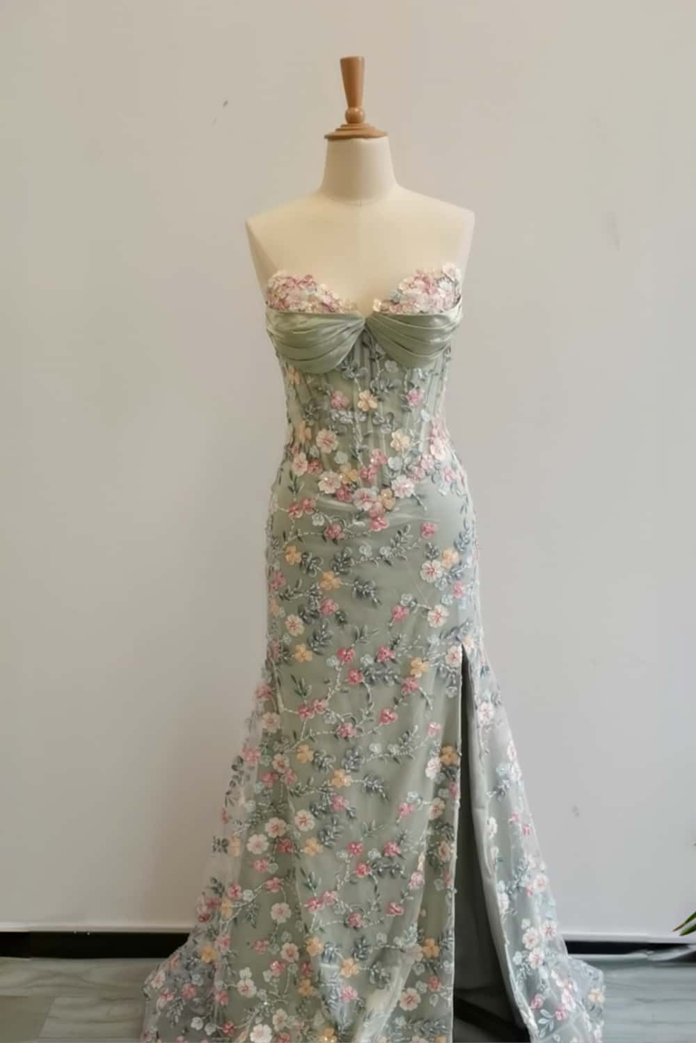 Sage Green Floral Embroidery Corset Fitted Dress - Image 2