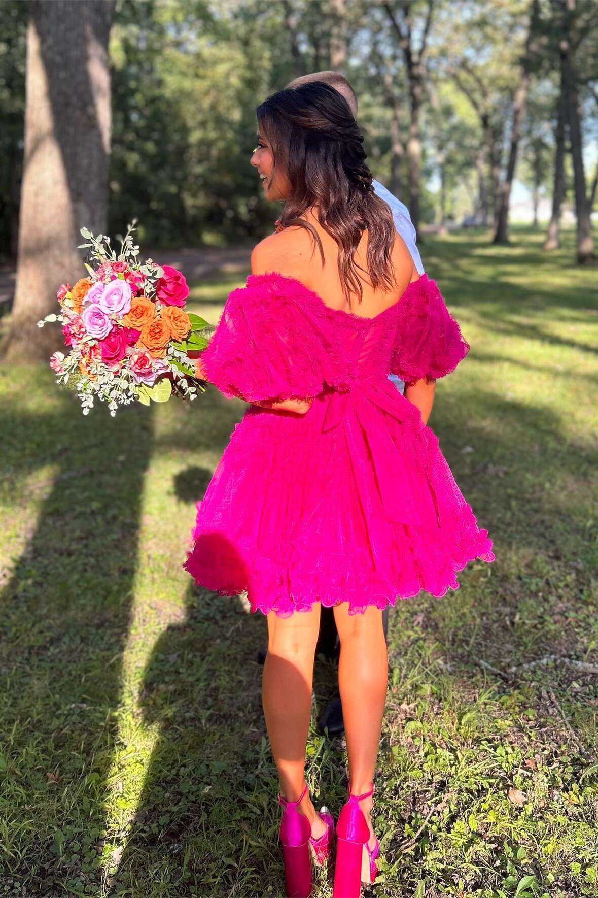 Scoop Fuchsia A-line Short Homecoming Dress with Puff Sleeves - Image 3