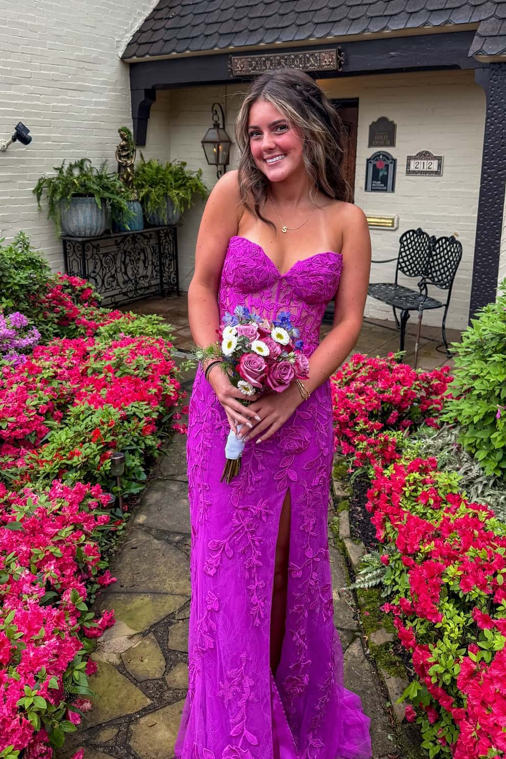 Strapless Black Lace Mermaid Long Prom Dress - Image 4