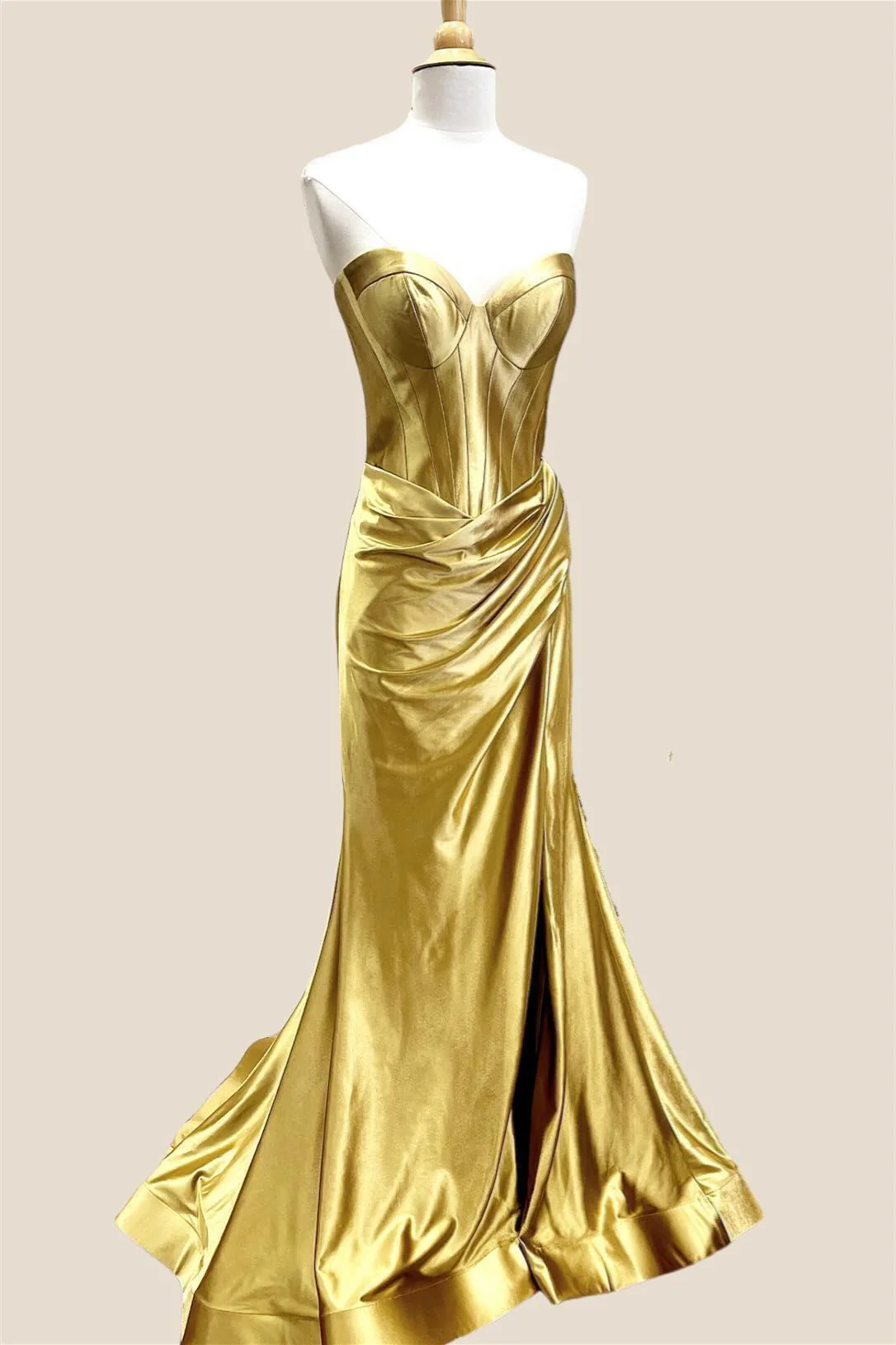 Sweetheart Fuchsia Ruched Long Dress with Slit - Image 2