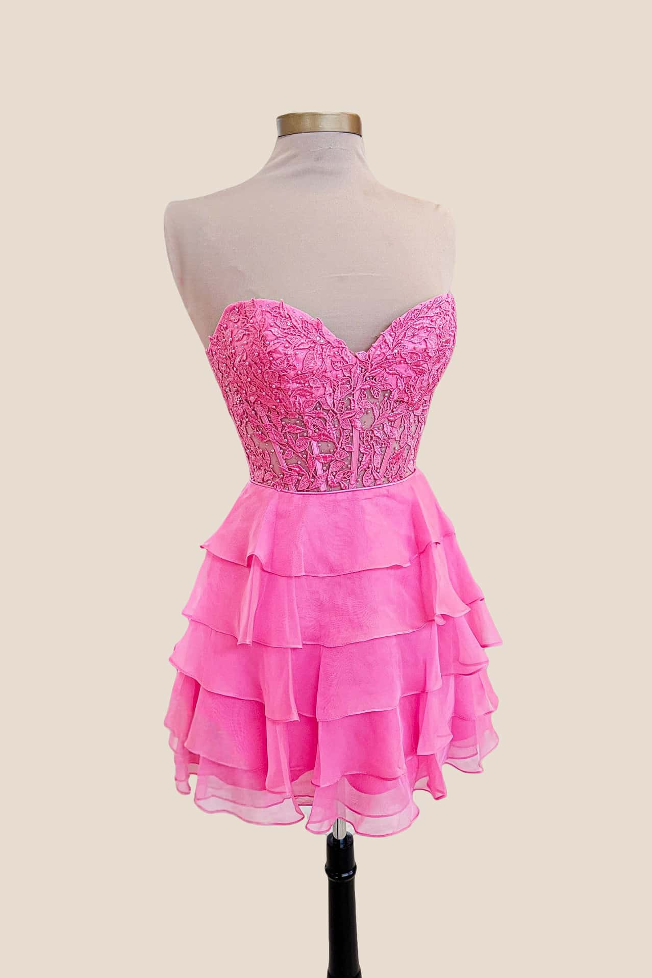 Sweetheart Yellow Appliques Tiered Short Dress - Image 3