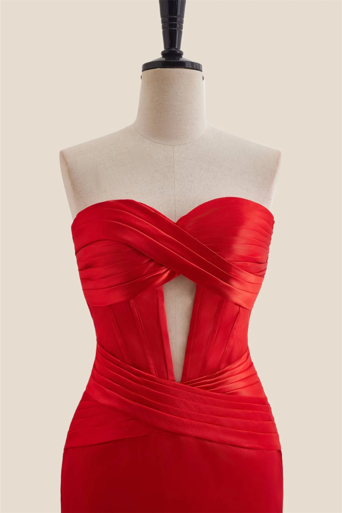 Sweetheart Red Twist Bodycon Short Dress - Image 14