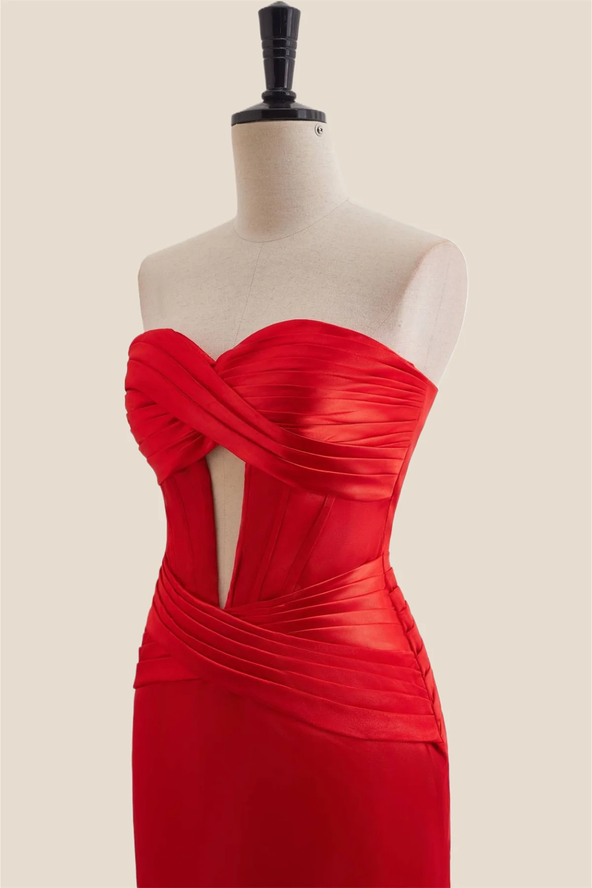 Sweetheart Red Twist Bodycon Short Dress - Image 15