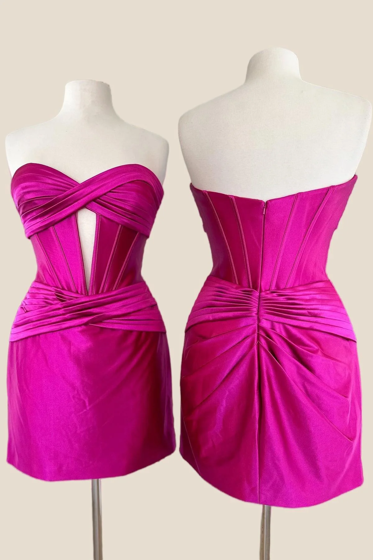 Sweetheart Red Twist Bodycon Short Dress - Image 5