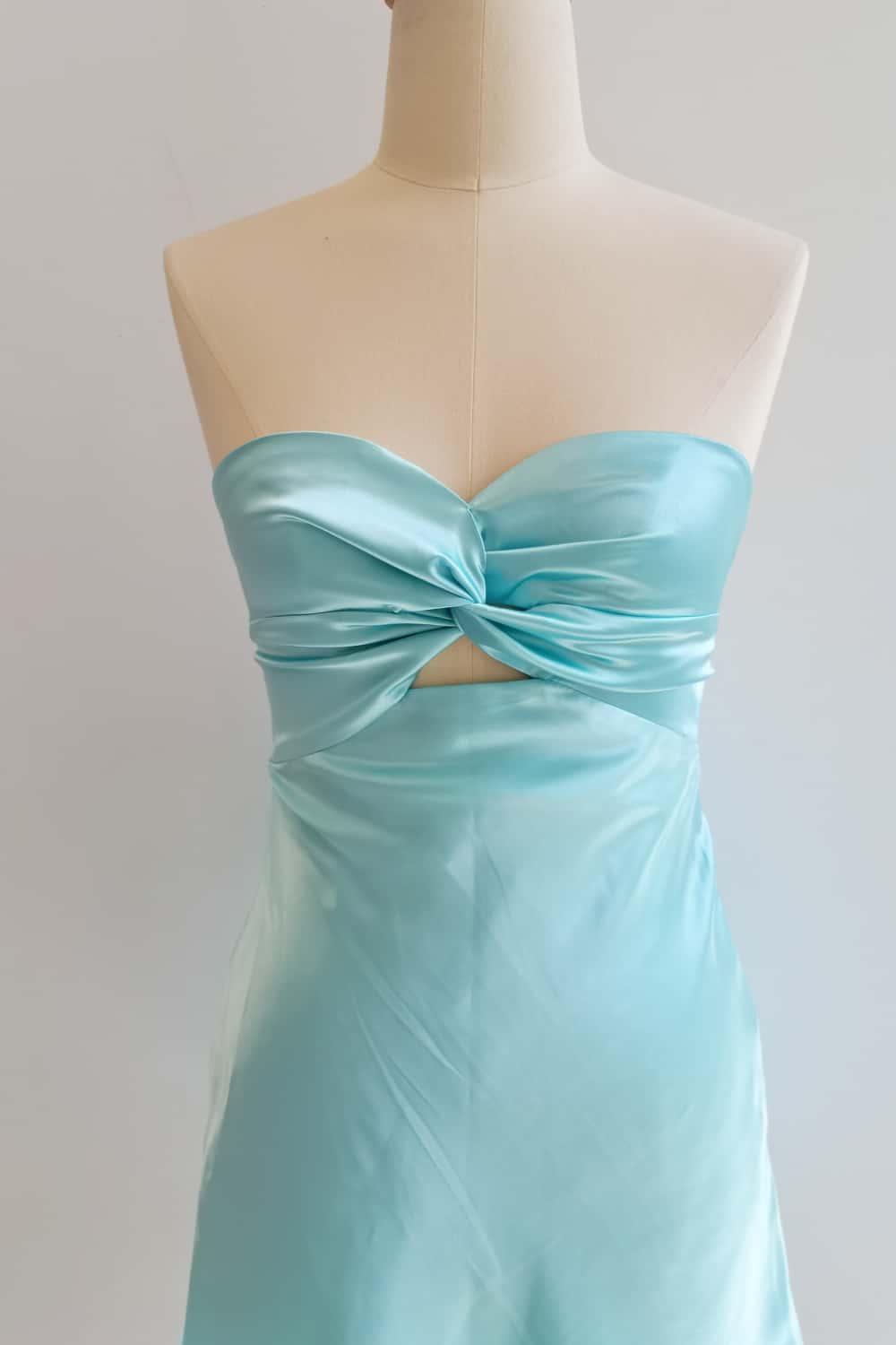 Twist Aqua Satin Short Dress with Keyhole - Image 2