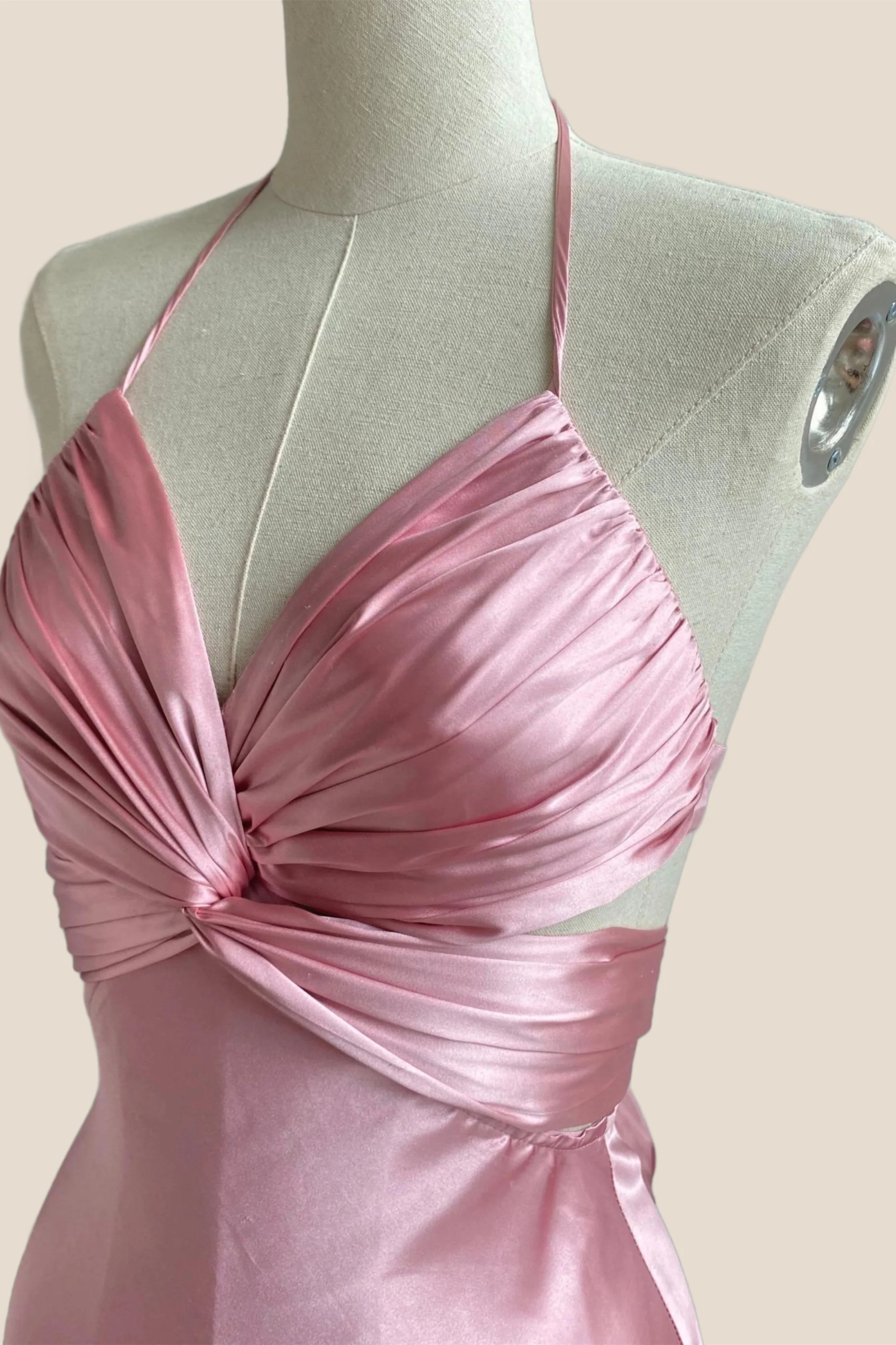 Twist Pink Cutout Halter Midi Dress - Image 2