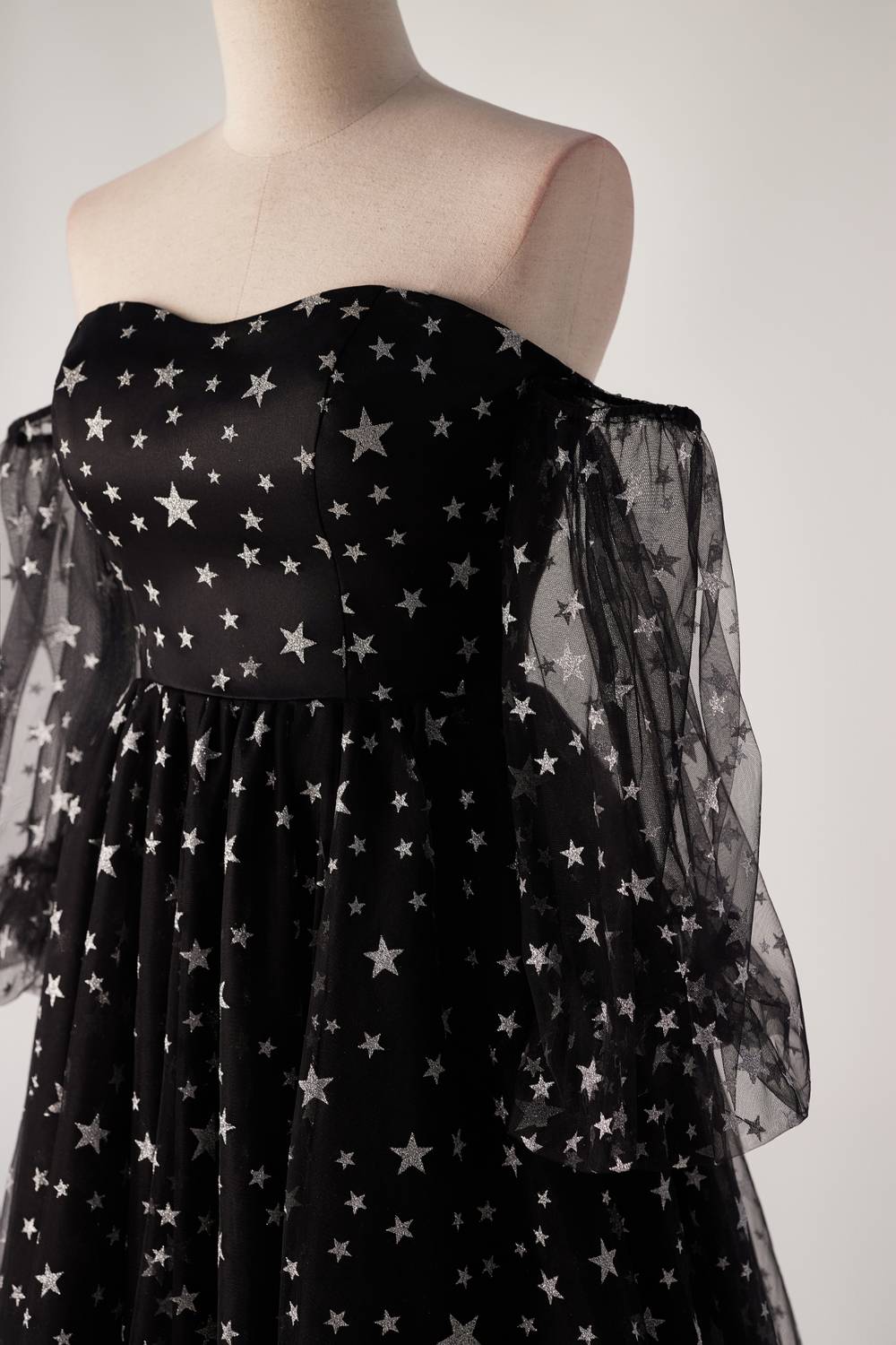 US 2 Sweetheart Black Stars Short Dress with Puff Sleeves - Image 5