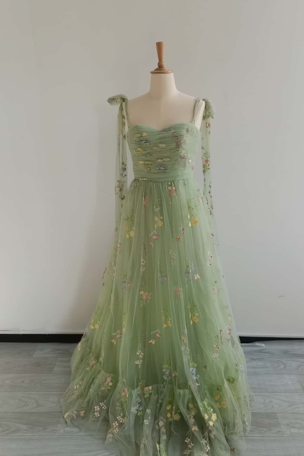 US 4 Sage Green Floral A-line Princess Dress